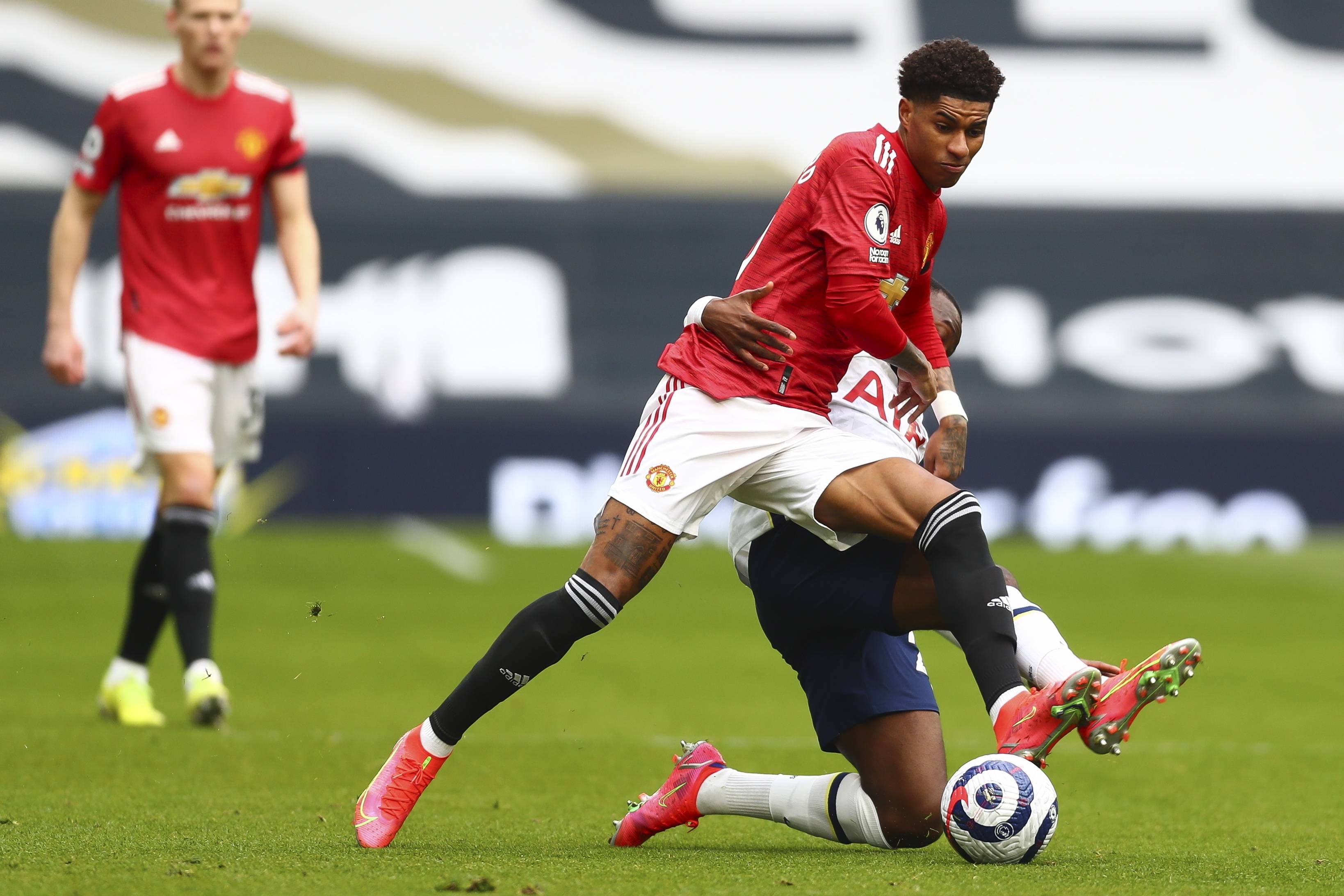 展现了他的 展现了他的