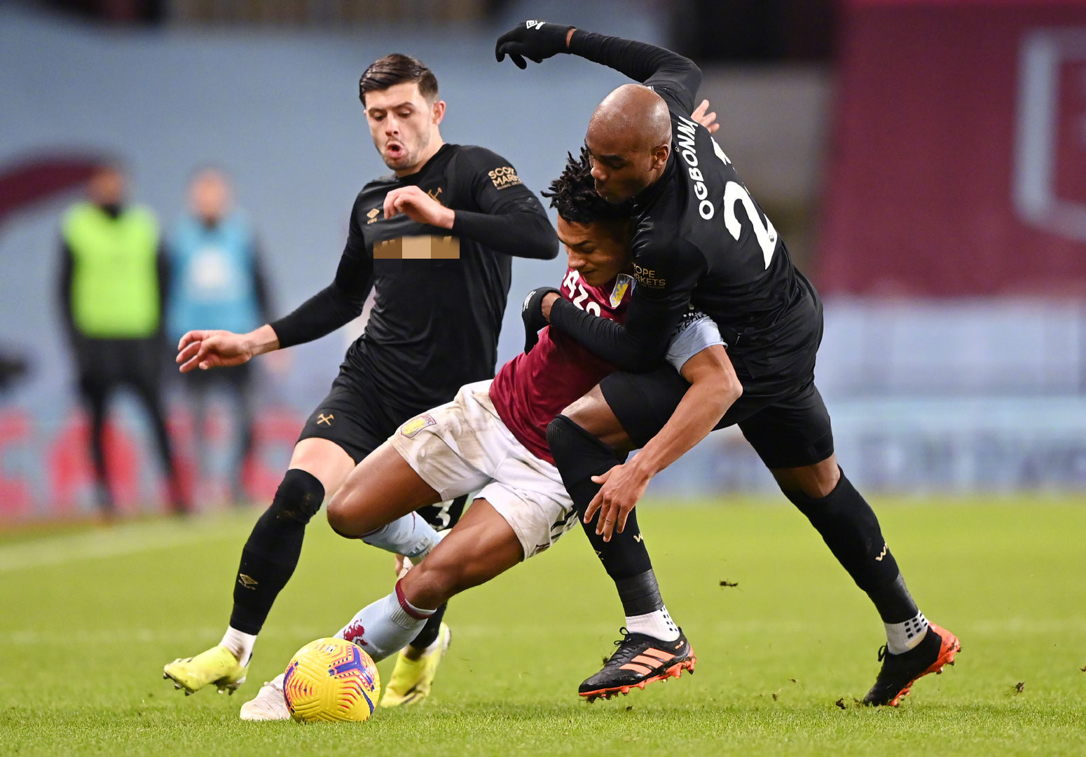 队在客场取 队在客场取